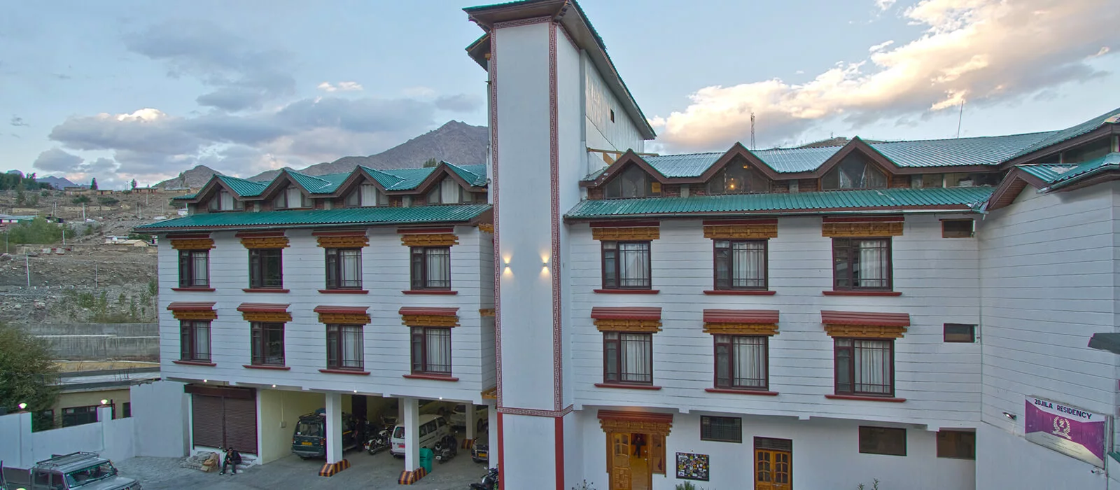 Hotel Zojila Residency